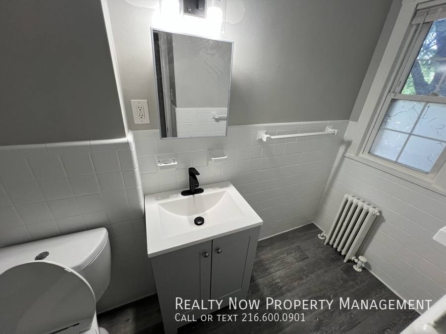 Apartment for rent at 2481 Noble Rd #G11, Cleveland, OH 44121