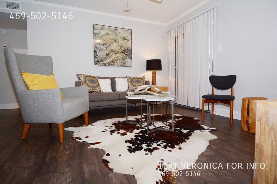 Apartment for rent at 3816 S Lamar Blvd, Austin, TX 78704