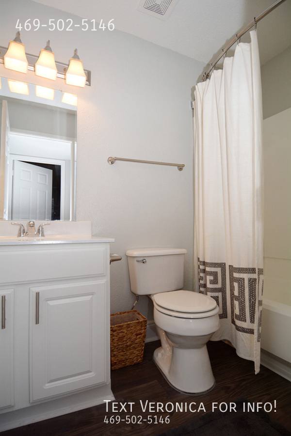 Apartment for rent at 3816 S Lamar Blvd, Austin, TX 78704
