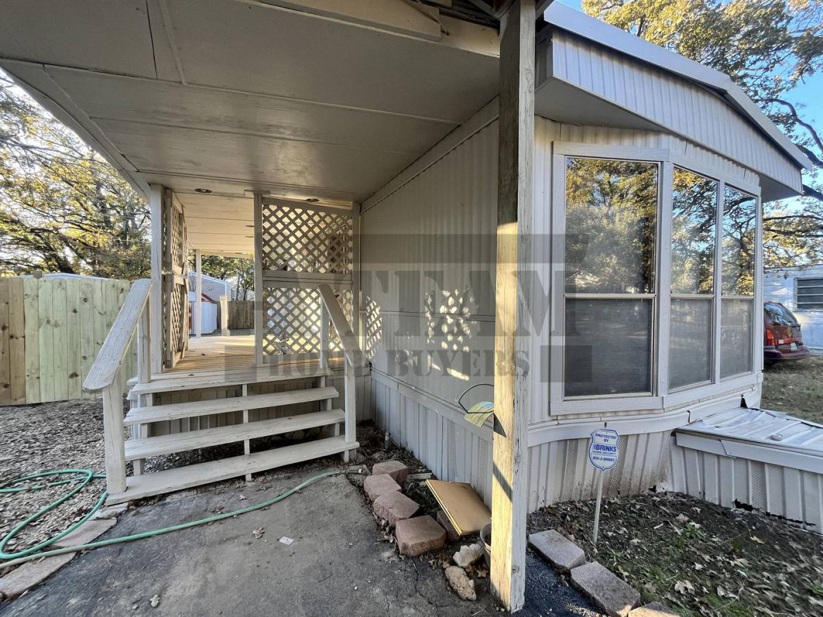 House for rent at 135 Oxbow St, Mabank, TX 75156