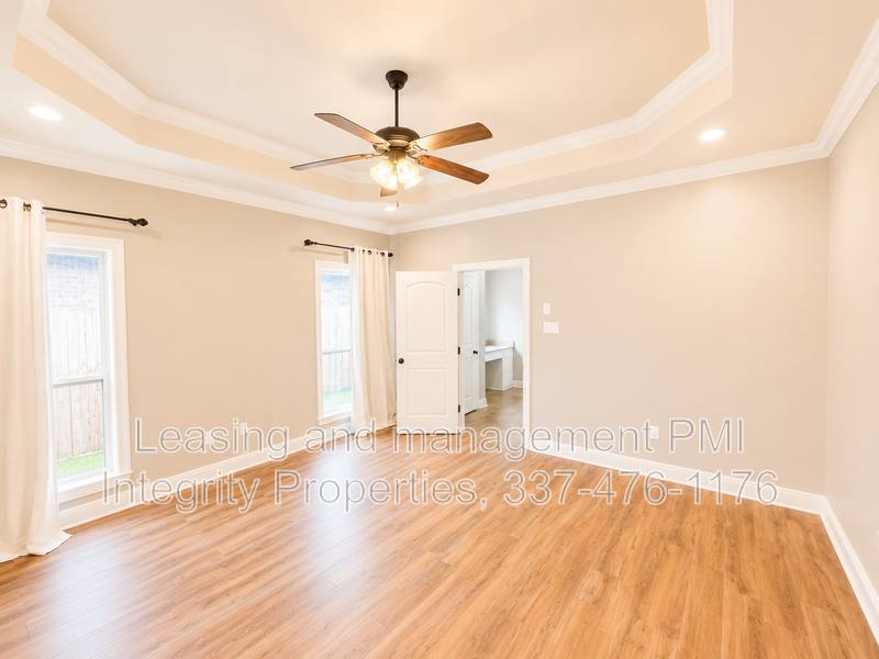 House for rent at 213 Woodhaven Rd, Youngsville, LA 70592