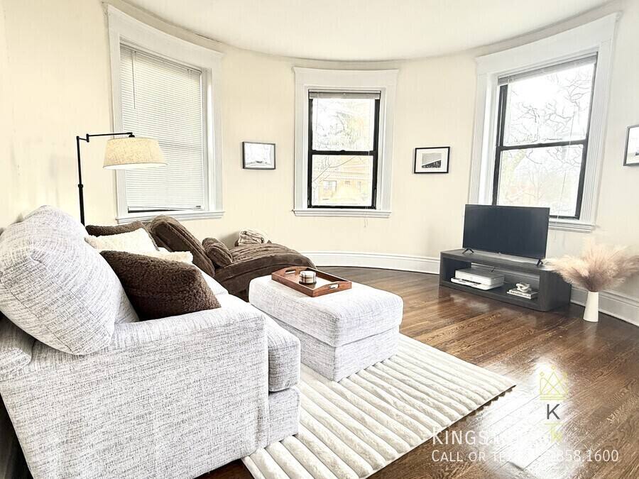 Apartment for rent at 1965 Commonwealth Ave #7R, Brighton, MA 02135