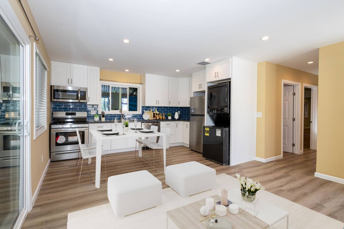 House for rent at 614 S Sycamore Ave, Los Angeles, CA 90036