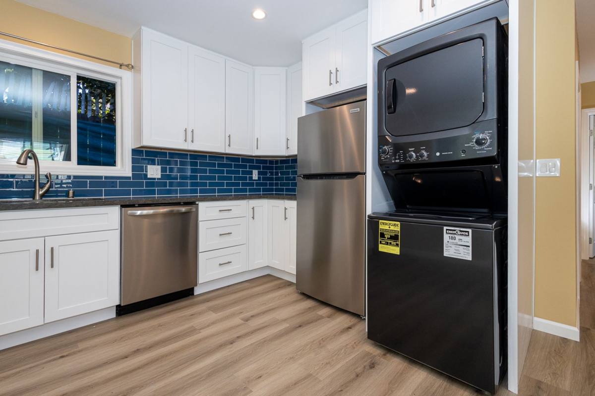 House for rent at 614 S Sycamore Ave, Los Angeles, CA 90036