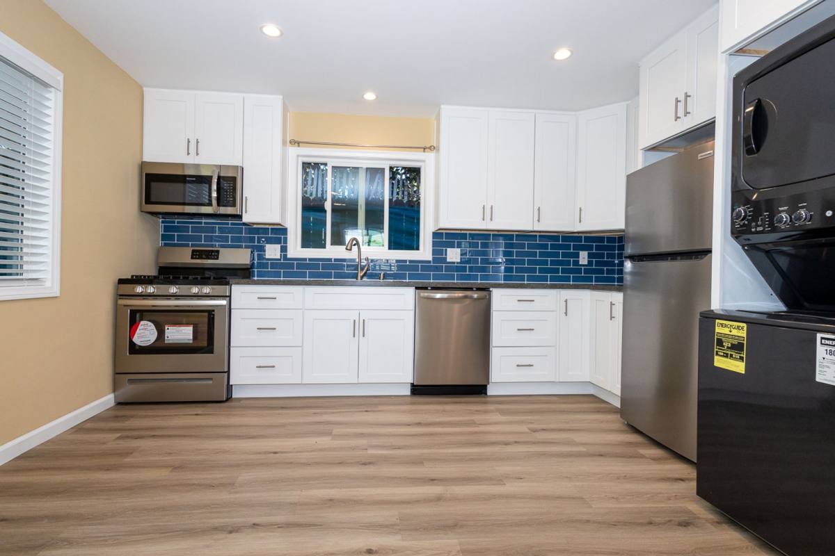 House for rent at 614 S Sycamore Ave, Los Angeles, CA 90036