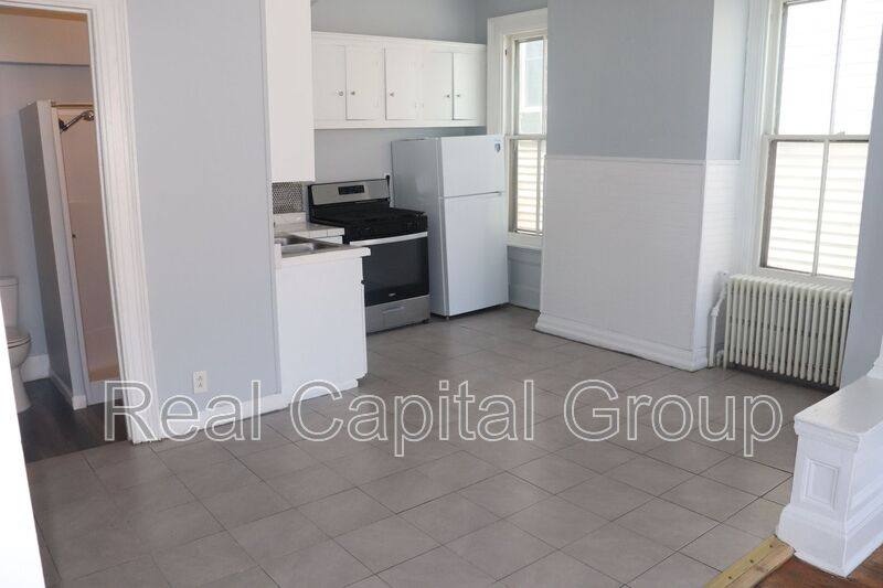 Apartment for rent at 130 5th Ave #3, Troy, NY 12180