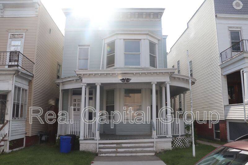 Apartment for rent at 130 5th Ave #3, Troy, NY 12180