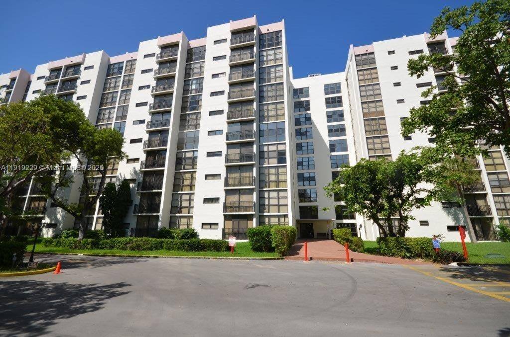 Condo for rent at 17021 N Bay Rd #316, North Miami Beach, FL 33160