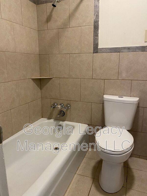 Townhouse for rent at 272 Lawrenceville St #B6, Jefferson, GA 30549