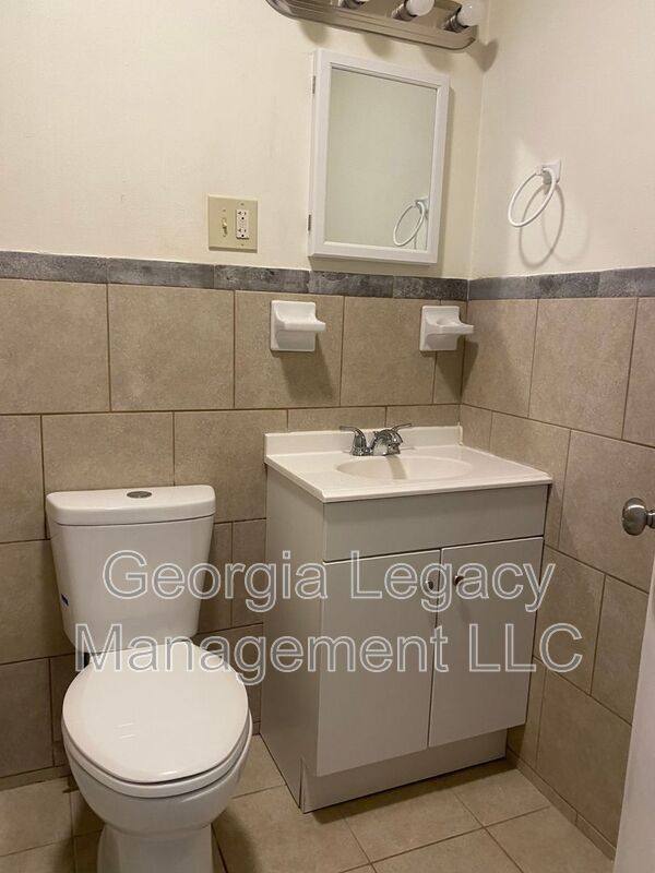 Townhouse for rent at 272 Lawrenceville St #B6, Jefferson, GA 30549