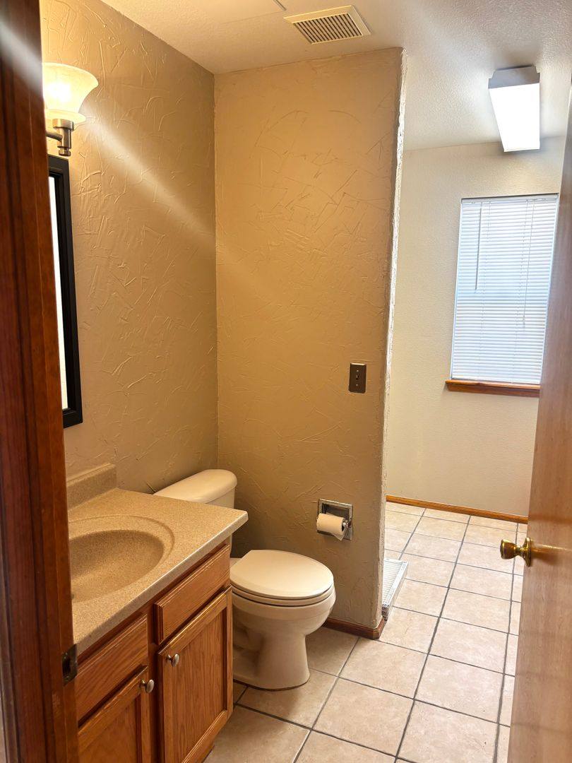 House for rent at 10318 Ravenswood Lane, Littleton, CO 80130