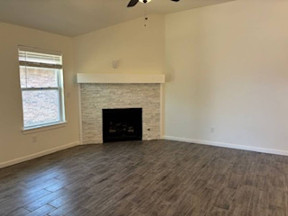 House for rent at 18212 Austin Court, Edmond, OK 73012