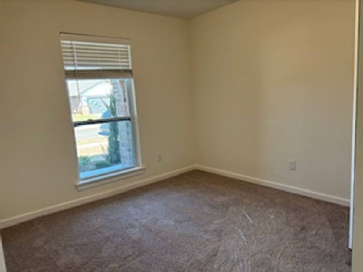 House for rent at 18212 Austin Court, Edmond, OK 73012