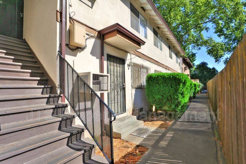 Apartment for rent at 1515 V St #7, Sacramento, CA 95818