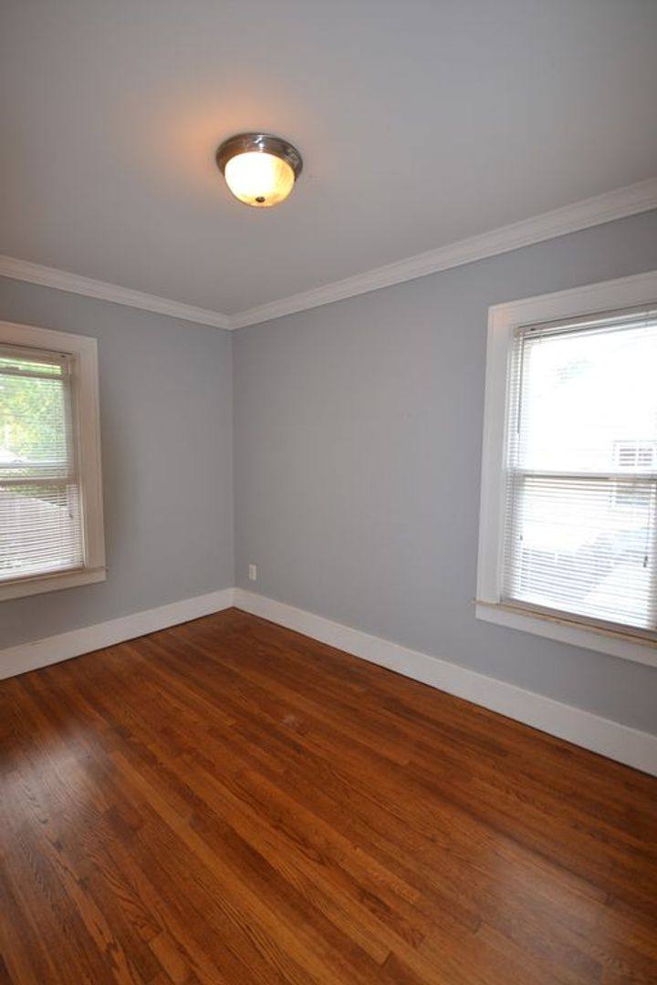 Apartment for rent at 400 E Cambourne, Ferndale, MI 48220