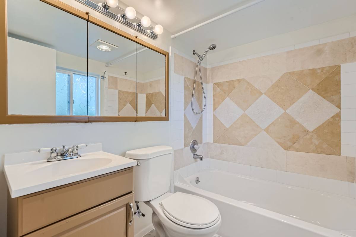 House for rent at 4012 S 288th St, Auburn, WA 98001