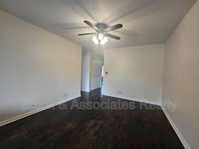 Condo for rent at 110 Westbrook Court, High Point, NC 27263