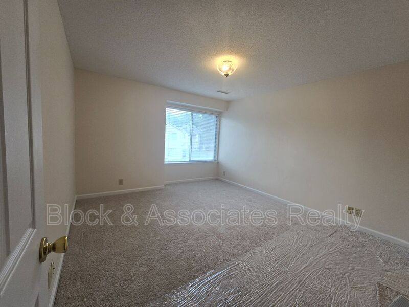 Condo for rent at 110 Westbrook Court, High Point, NC 27263