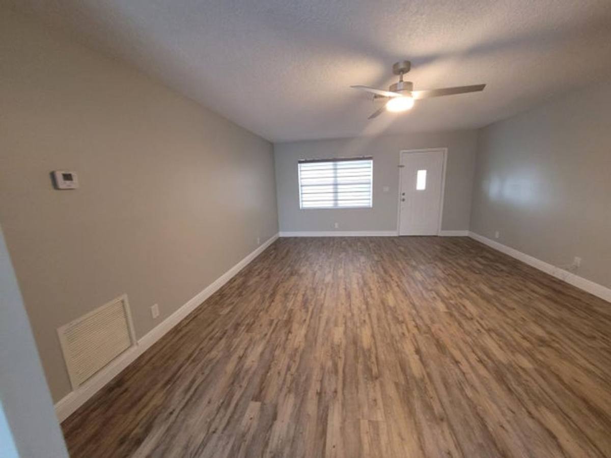 House for rent at 516 NW 54th St, Boca Raton, FL 33487