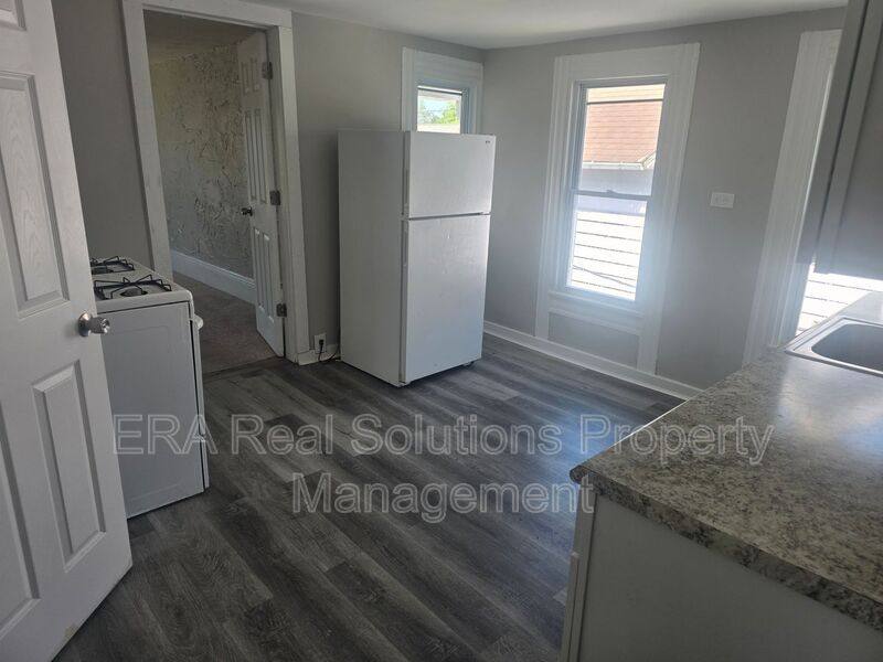 Apartment for rent at 3607 Sackett Ave #2, Cleveland, OH 44109