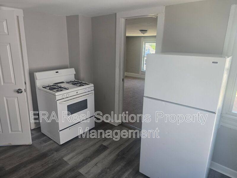 Apartment for rent at 3607 Sackett Ave #2, Cleveland, OH 44109