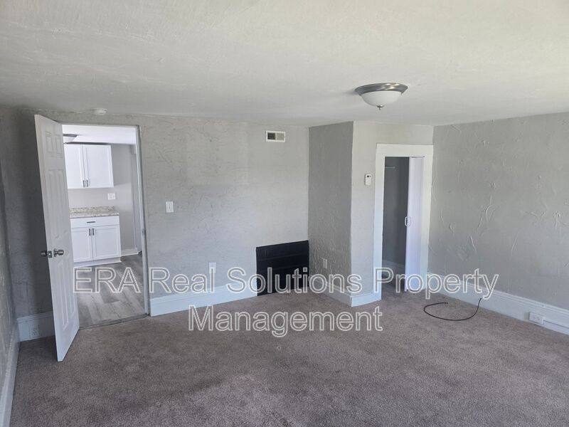 Apartment for rent at 3607 Sackett Ave #2, Cleveland, OH 44109