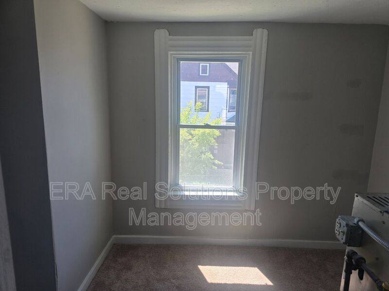 Apartment for rent at 3607 Sackett Ave #2, Cleveland, OH 44109