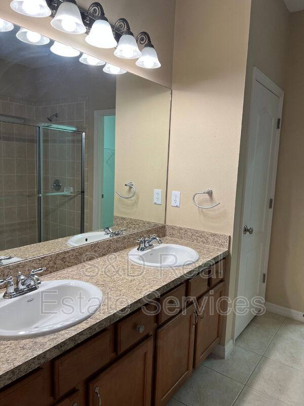 House for rent at 2492 Tahoe Dr, Lakeland, FL 33805
