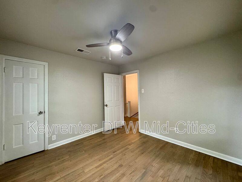House for rent at 311 N Oak Cliff Blvd, Dallas, TX 75208
