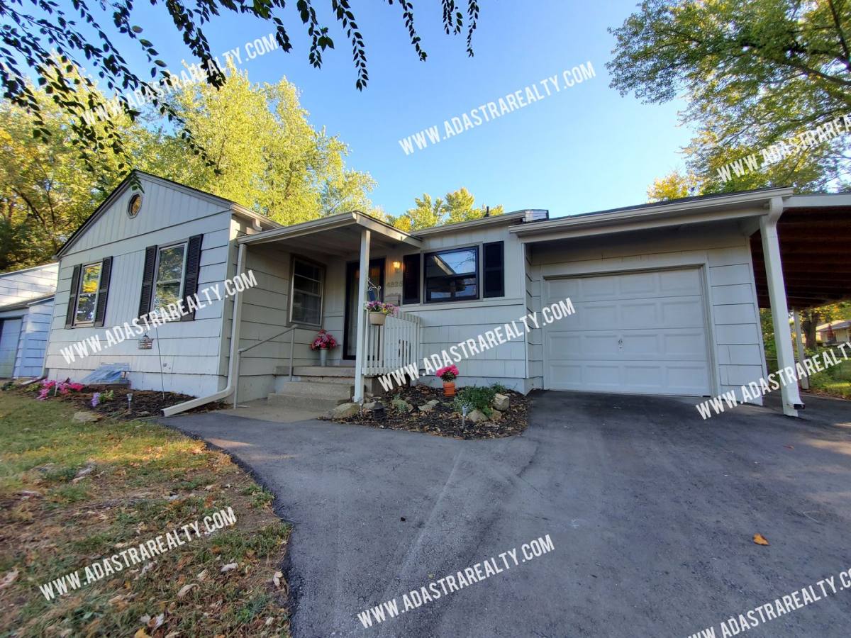 House for rent at 4825 W 75th St, Prairie Village, KS 66208