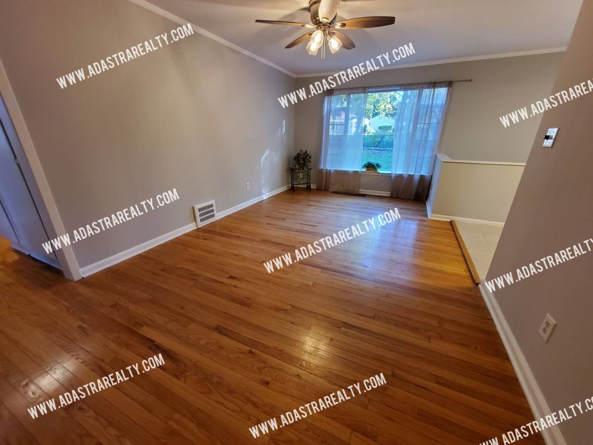 House for rent at 4825 W 75th St, Prairie Village, KS 66208