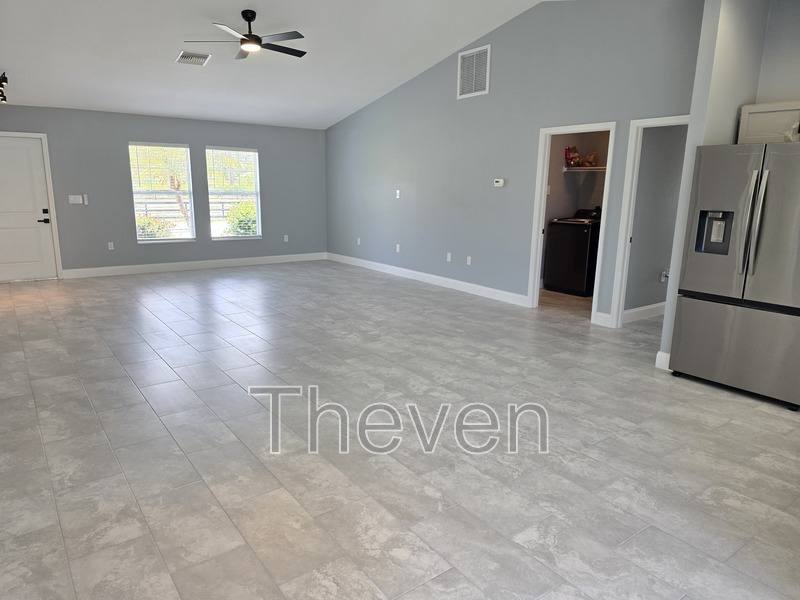 805 E 13th St, Lehigh Acres, FL 33971 - House for Rent - Image 7