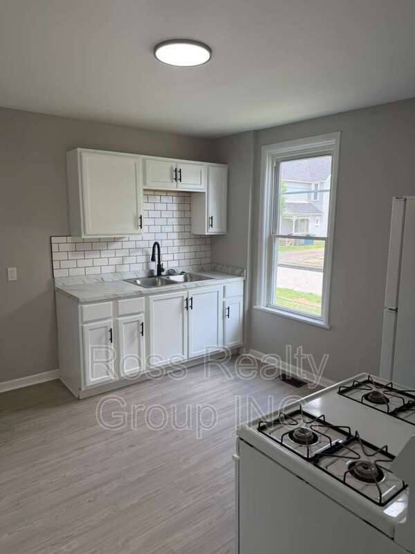 Apartment for rent at 702 Boalt, Toledo, OH 43609