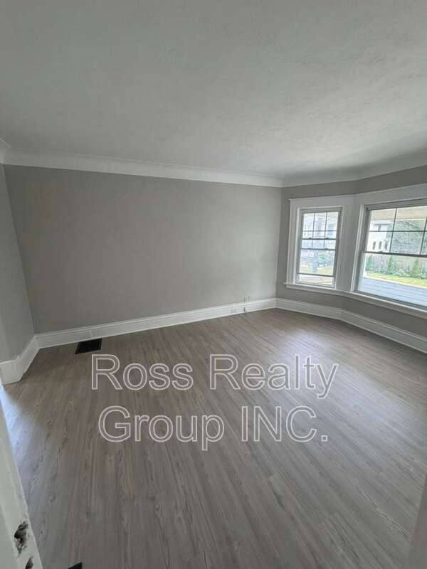 Apartment for rent at 702 Boalt, Toledo, OH 43609