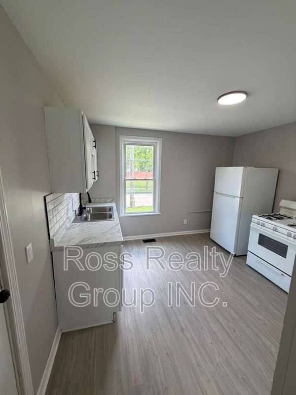 Apartment for rent at 702 Boalt, Toledo, OH 43609
