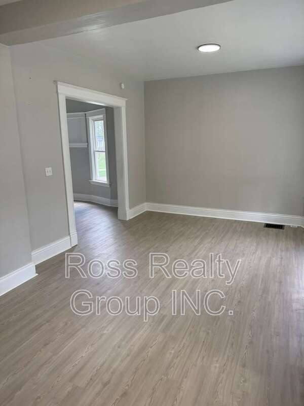 Apartment for rent at 702 Boalt, Toledo, OH 43609