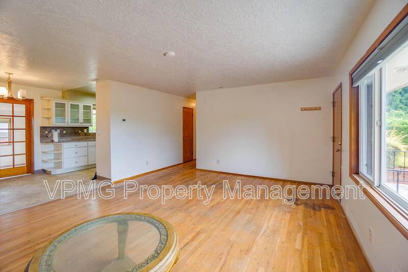 House for rent at 705 NE 94th Ave, Vancouver, WA 98664