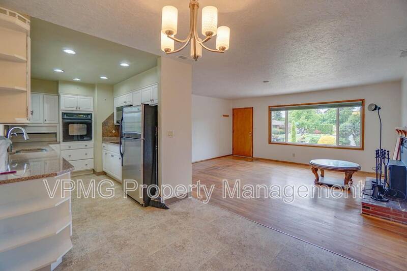 House for rent at 705 NE 94th Ave, Vancouver, WA 98664