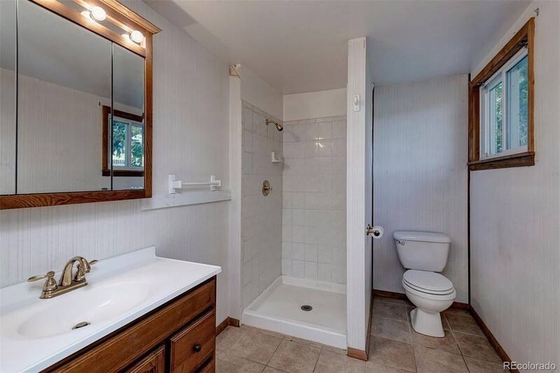 House for rent at 30048 Maul Rd, Kiowa, CO 80117