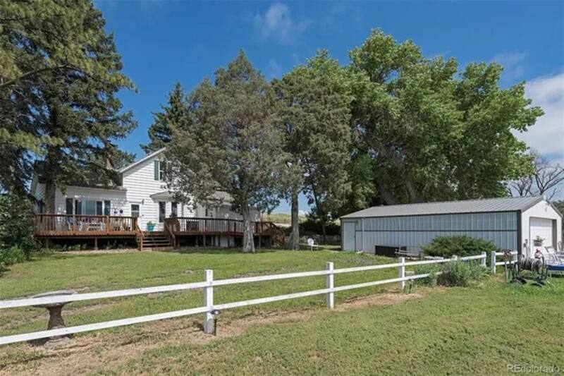 House for rent at 30048 Maul Rd, Kiowa, CO 80117