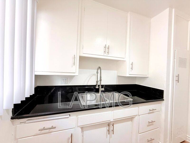 Apartment for rent at 4948 Rosewood Ave #4, Los Angeles, CA 90029
