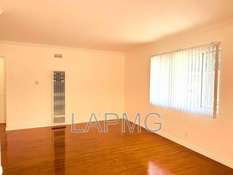 Apartment for rent at 4948 Rosewood Ave #4, Los Angeles, CA 90029