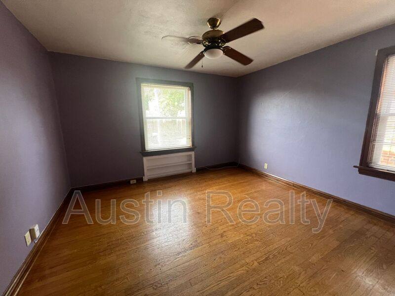 Apartment for rent at 5834 Nottingham Ave #2W, Saint Louis, MO 63109