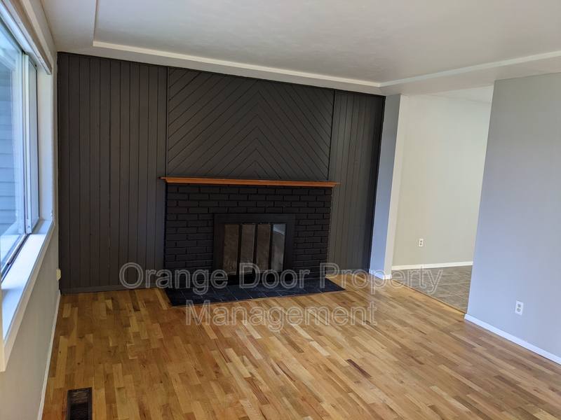 Apartment for rent at 1611 Wheeler St S #1, Tacoma, WA 98444