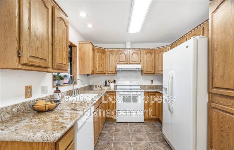 Apartment for rent at 1611 Wheeler St S #1, Tacoma, WA 98444