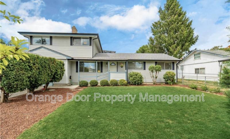 Apartment for rent at 1611 Wheeler St S #1, Tacoma, WA 98444