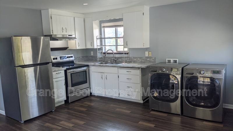 Apartment for rent at 1613 Wheeler St S, Tacoma, WA 98444