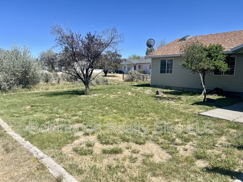 House for rent at 132 Flora Place, Spring Creek, NV 89815