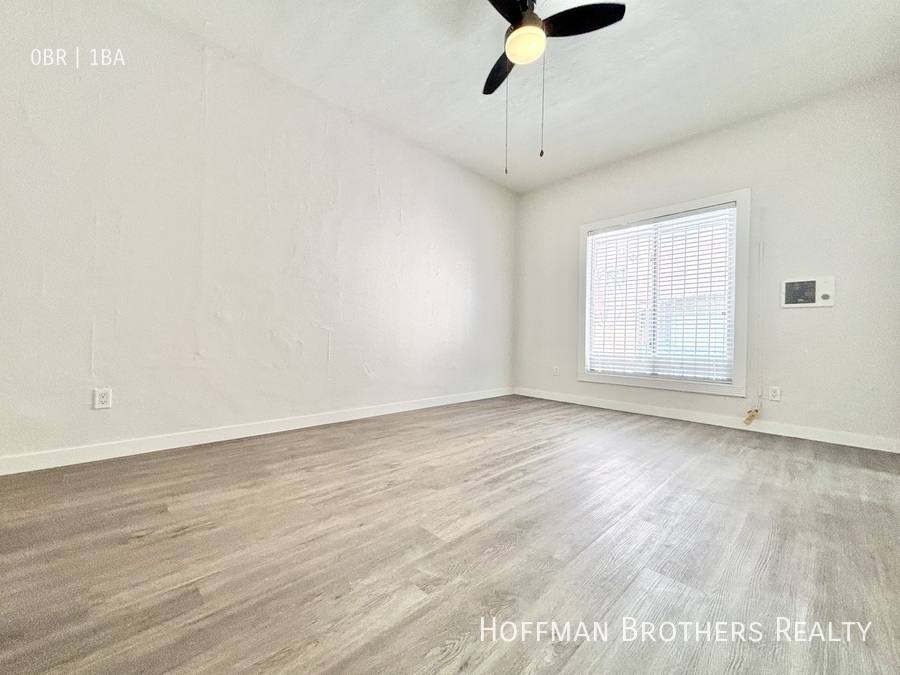 Apartment for rent at 147 N New Hampshire Ave #21, Los Angeles, CA 90004