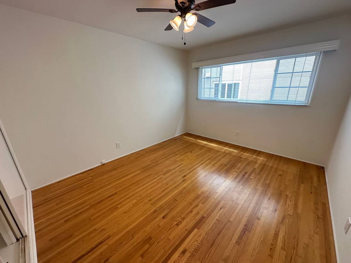 Apartment for rent at 150 Saint Joseph Ave, Long Beach, CA 90803